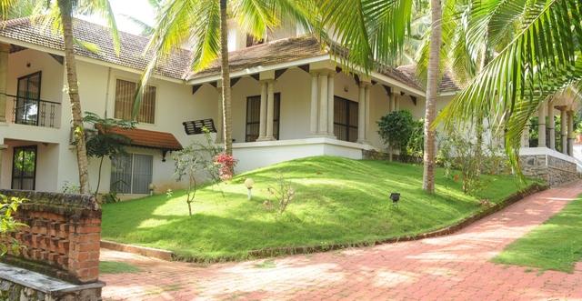 Halcyon Beach Resort